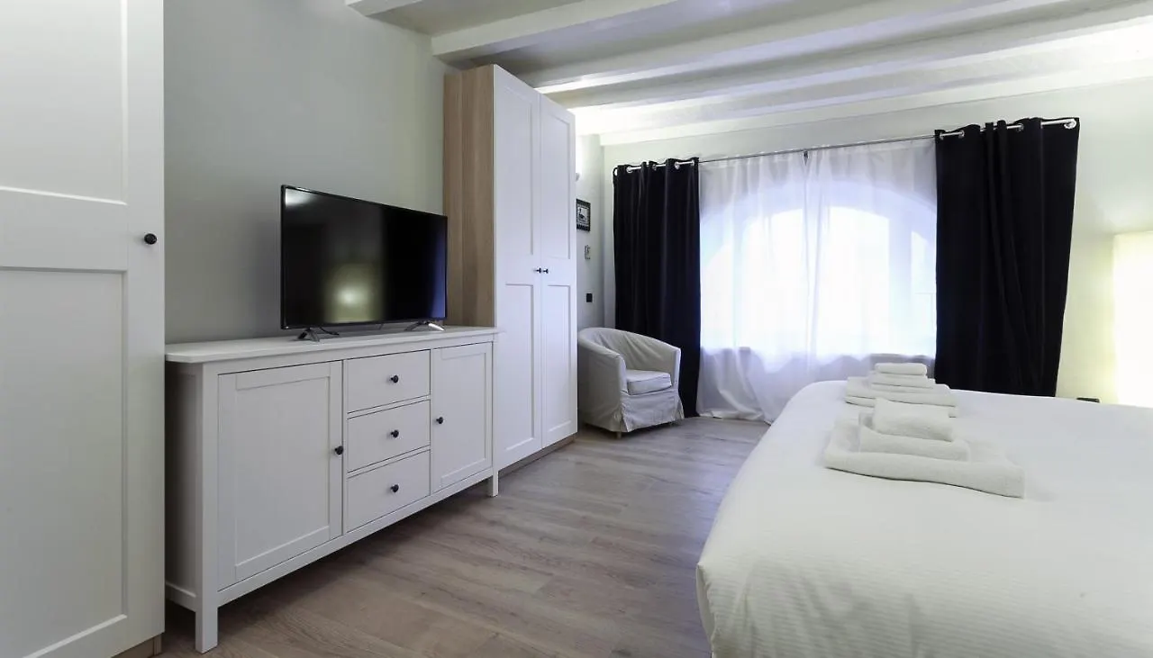 Apartment Italianway - Rosales 1 Studio Milan